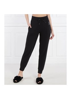 Emporio Armani Spodnie dresowe loungewear | Regular Fit ze sklepu Gomez Fashion Store w kategorii Spodnie damskie - zdjęcie 184507040