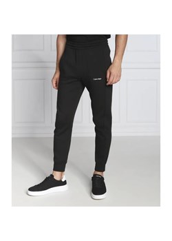 Calvin Klein Spodnie dresowe | Regular Fit ze sklepu Gomez Fashion Store w kategorii Spodnie męskie - zdjęcie 184507183