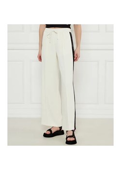 TWINSET Spodnie | flare fit ze sklepu Gomez Fashion Store w kategorii Spodnie damskie - zdjęcie 184507742