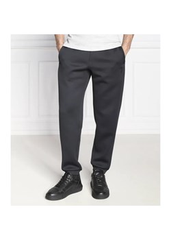 EA7 Spodnie dresowe | Regular Fit ze sklepu Gomez Fashion Store w kategorii Spodnie męskie - zdjęcie 184508230