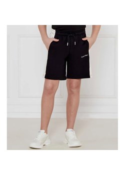 Calvin Klein Jeans Szorty | Relaxed fit ze sklepu Gomez Fashion Store w kategorii Spodenki chłopięce - zdjęcie 184508392