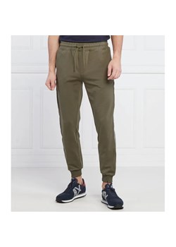 GUESS ACTIVE Spodnie dresowe ARLO | Regular Fit ze sklepu Gomez Fashion Store w kategorii Spodnie męskie - zdjęcie 184508464