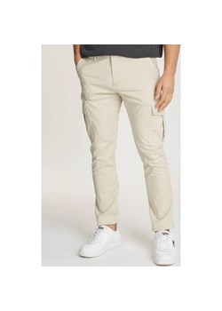 Tommy Jeans Spodnie cargo AUSTIN | Slim Fit ze sklepu Gomez Fashion Store w kategorii Spodnie męskie - zdjęcie 184509202