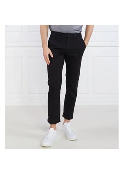 Tommy Hilfiger Spodnie chino DENTON | Regular Fit ze sklepu Gomez Fashion Store w kategorii Spodnie męskie - zdjęcie 184509604