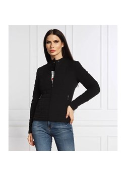 GUESS Kurtka VONA | Slim Fit ze sklepu Gomez Fashion Store w kategorii Kurtki damskie - zdjęcie 184509712