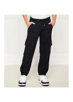 Tommy Hilfiger Spodnie cargo | Regular Fit ze sklepu Gomez Fashion Store w kategorii Spodnie chłopięce - zdjęcie 184509833