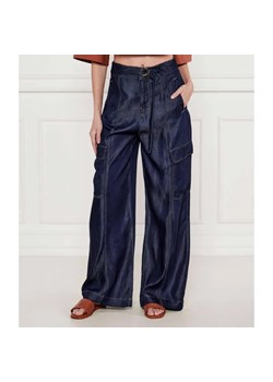 GUESS Jeansy cargo AGATHA | Relaxed fit ze sklepu Gomez Fashion Store w kategorii Jeansy damskie - zdjęcie 184510391