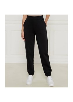 Calvin Klein Spodnie dresowe | Regular Fit ze sklepu Gomez Fashion Store w kategorii Spodnie damskie - zdjęcie 184510504