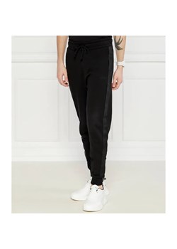 Hugo Bodywear Spodnie dresowe | Regular Fit ze sklepu Gomez Fashion Store w kategorii Spodnie męskie - zdjęcie 184511143