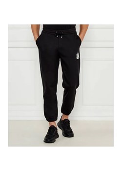 HUGO Spodnie dresowe Dilbero | Relaxed fit ze sklepu Gomez Fashion Store w kategorii Spodnie męskie - zdjęcie 184511342
