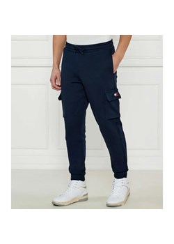 Tommy Jeans Spodnie dresowe | Regular Fit ze sklepu Gomez Fashion Store w kategorii Spodnie męskie - zdjęcie 184511624
