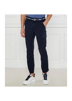 Tommy Jeans Spodnie cargo AUSTIN | Regular Fit ze sklepu Gomez Fashion Store w kategorii Spodnie męskie - zdjęcie 184511952