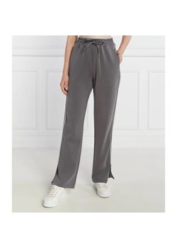 Joop! Spodnie dresowe | Relaxed fit ze sklepu Gomez Fashion Store w kategorii Spodnie damskie - zdjęcie 184512383