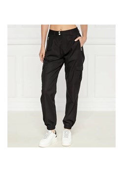 Tommy Jeans Spodnie cargo | Regular Fit ze sklepu Gomez Fashion Store w kategorii Spodnie damskie - zdjęcie 184512604