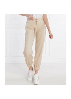 Joop! Spodnie jogger 58 JW242P179 | Regular Fit ze sklepu Gomez Fashion Store w kategorii Spodnie damskie - zdjęcie 184512821