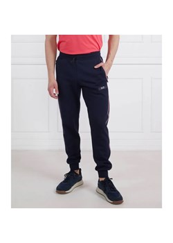 EA7 Spodnie dresowe | Regular Fit ze sklepu Gomez Fashion Store w kategorii Spodnie męskie - zdjęcie 184513362