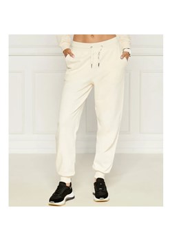 Armani Exchange Spodnie dresowe | Regular Fit ze sklepu Gomez Fashion Store w kategorii Spodnie damskie - zdjęcie 184513572