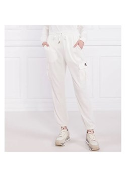 Liu Jo Sport Spodnie dresowe | Regular Fit ze sklepu Gomez Fashion Store w kategorii Spodnie damskie - zdjęcie 184513862