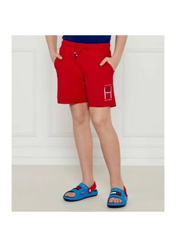 Tommy Hilfiger Szorty | Regular Fit ze sklepu Gomez Fashion Store w kategorii Spodenki chłopięce - zdjęcie 184514240