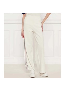 Marc Cain Spodnie dresowe | flare fit ze sklepu Gomez Fashion Store w kategorii Spodnie damskie - zdjęcie 184515154