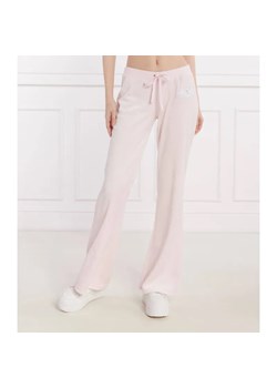 Juicy Couture Spodnie dresowe HERITAGE DOG CREST KAISA | flare fit ze sklepu Gomez Fashion Store w kategorii Spodnie damskie - zdjęcie 184515544