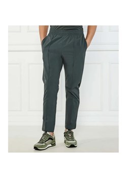 EA7 Spodnie dresowe | Regular Fit ze sklepu Gomez Fashion Store w kategorii Spodnie męskie - zdjęcie 184515942