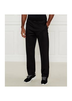 HUGO Spodnie dresowe Detechtros | Regular Fit ze sklepu Gomez Fashion Store w kategorii Spodnie męskie - zdjęcie 184516181