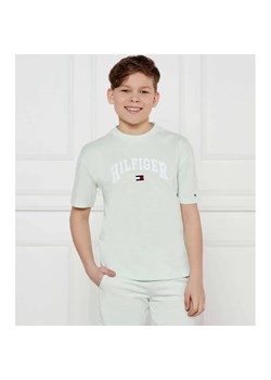 Tommy Hilfiger T-shirt | Regular Fit ze sklepu Gomez Fashion Store w kategorii T-shirty chłopięce - zdjęcie 184516812