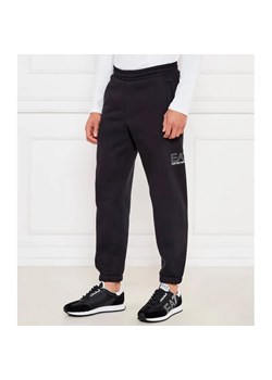 EA7 Spodnie dresowe | Relaxed fit ze sklepu Gomez Fashion Store w kategorii Spodnie męskie - zdjęcie 184517514