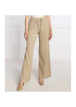 Tommy Hilfiger Spodnie dzianinowe | Relaxed fit ze sklepu Gomez Fashion Store w kategorii Spodnie damskie - zdjęcie 184517890