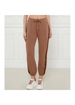 Liu Jo Sport Spodnie dresowe | Regular Fit ze sklepu Gomez Fashion Store w kategorii Spodnie damskie - zdjęcie 184518861