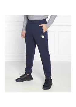 EA7 Spodnie dresowe | Regular Fit ze sklepu Gomez Fashion Store w kategorii Spodnie męskie - zdjęcie 184518991