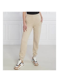 Calvin Klein Spodnie dzianinowe | Regular Fit | z dodatkiem kaszmiru ze sklepu Gomez Fashion Store w kategorii Spodnie damskie - zdjęcie 184519102