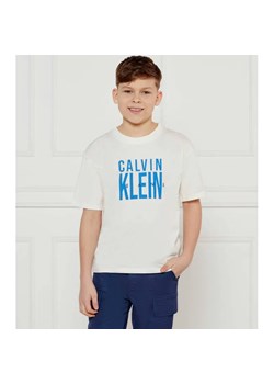 Calvin Klein Jeans T-shirt | Regular Fit ze sklepu Gomez Fashion Store w kategorii T-shirty chłopięce - zdjęcie 184519210