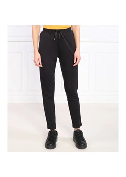 Liu Jo Sport Spodnie dresowe | Regular Fit ze sklepu Gomez Fashion Store w kategorii Spodnie damskie - zdjęcie 184519221