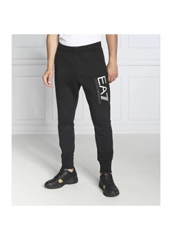 EA7 Spodnie dresowe | Regular Fit ze sklepu Gomez Fashion Store w kategorii Spodnie męskie - zdjęcie 184519222