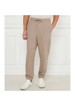 Emporio Armani Spodnie dresowe | Regular Fit ze sklepu Gomez Fashion Store w kategorii Spodnie męskie - zdjęcie 184519561