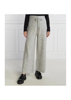 Liu Jo Rose Spodnie dzianinowe | flare fit | z dodatkiem wełny ze sklepu Gomez Fashion Store w kategorii Spodnie damskie - zdjęcie 184519603