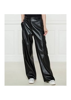 HUGO Spodnie cargo Haleva-1 | Loose fit ze sklepu Gomez Fashion Store w kategorii Spodnie damskie - zdjęcie 184519791