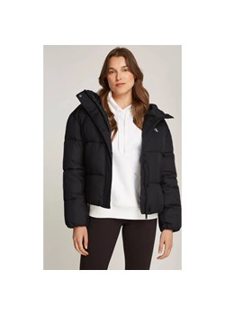 Calvin Klein Jeans Puchowa kurtka | Regular Fit ze sklepu Gomez Fashion Store w kategorii Kurtki damskie - zdjęcie 184520030
