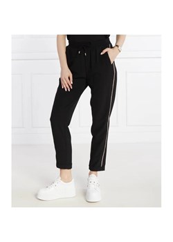 Liu Jo Sport Spodnie dresowe | Regular Fit ze sklepu Gomez Fashion Store w kategorii Spodnie damskie - zdjęcie 184520604