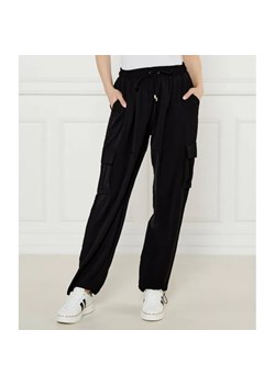 Liu Jo Sport Spodnie cargo PANTS | Loose fit ze sklepu Gomez Fashion Store w kategorii Spodnie damskie - zdjęcie 184520802