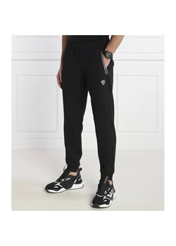 EA7 Spodnie dresowe | Regular Fit ze sklepu Gomez Fashion Store w kategorii Spodnie męskie - zdjęcie 184520841