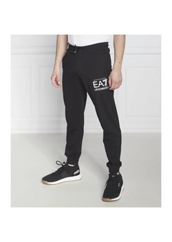 EA7 Spodnie dresowe | Regular Fit ze sklepu Gomez Fashion Store w kategorii Spodnie męskie - zdjęcie 184520941