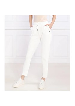 Joop! Spodnie dresowe | Regular Fit ze sklepu Gomez Fashion Store w kategorii Spodnie damskie - zdjęcie 184521181