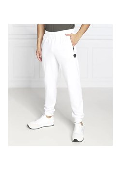EA7 Spodnie dresowe | Slim Fit ze sklepu Gomez Fashion Store w kategorii Spodnie męskie - zdjęcie 184521584