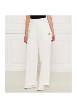 HUGO Spodnie dresowe Nasueda | Relaxed fit ze sklepu Gomez Fashion Store w kategorii Spodnie damskie - zdjęcie 184522244
