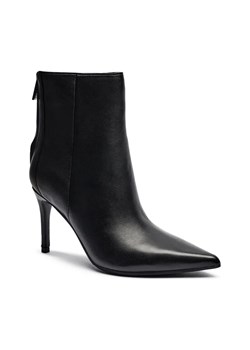 Guess Skórzane botki na szpilce FEYLY ze sklepu Gomez Fashion Store w kategorii Botki - zdjęcie 184526080