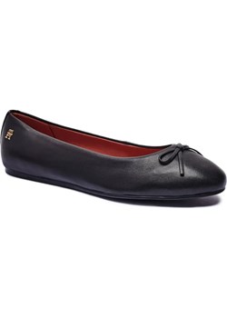 Tommy Hilfiger Skórzane baleriny ze sklepu Gomez Fashion Store w kategorii Balerinki - zdjęcie 184531290
