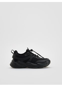 Reserved - Sportowe sneakersy - czarny ze sklepu Reserved w kategorii Buty sportowe dziecięce - zdjęcie 184535641
